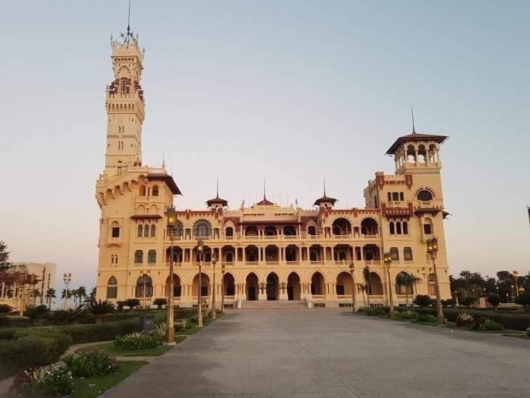 Sea & Garden View At Al-Muntazh Towers - إطلاله علي البحر و حدائق قصر المنتزه Appartamento Alessandria Esterno foto